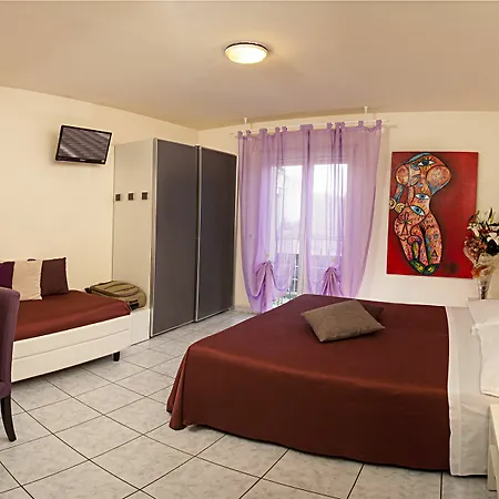 Rosy - 2*
